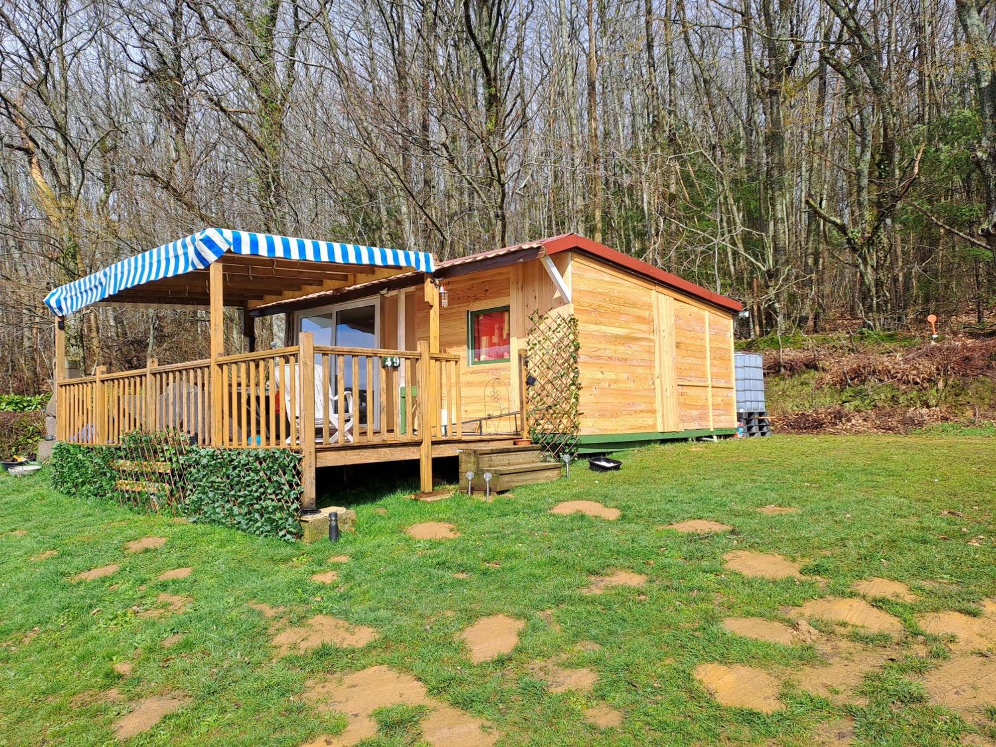 Camping Le Bois Jahan Brunelles Exterior photo